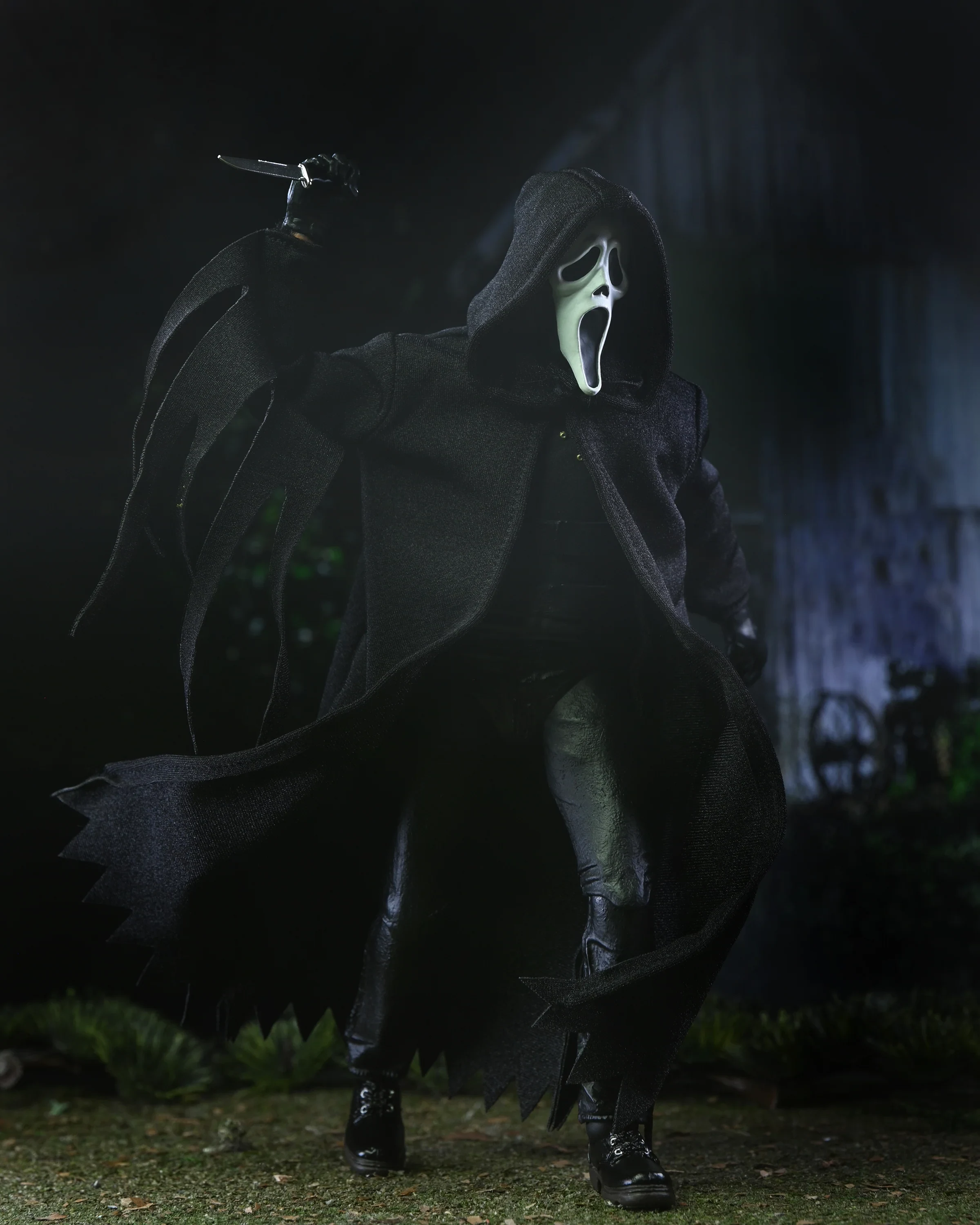 Ghost Face - Ultimate Ghost Face Inferno 7" Scale Action Figure